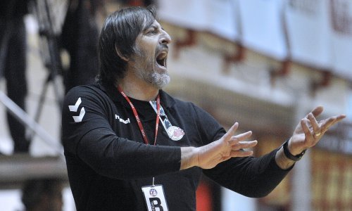 Vlado Šola debitira na klupi 'zagrebaša' na najtežem gostovanju; Barca je u 'zagrijavanju' za ovaj susret zabila čak 50 golova...