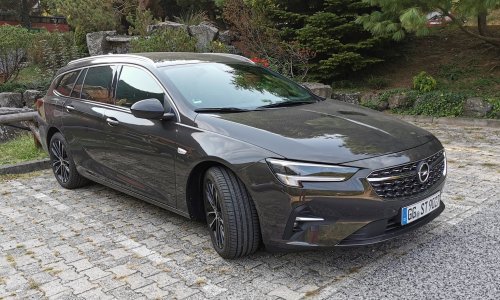 [FOTO/VIDEO] Vozili smo Opel Insigniju Sports Tourer; admiralski brod u formi karavana