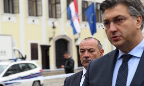 'Teško ranjavanje policajca i po svemu sudeći pokušaj ulaska u Vladu ukazuje na to da je premijer bio meta ovog sumanutog čina'