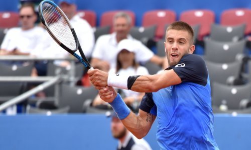 Borna Ćorić bez problema za nešto manje od sat i pol savladao Reilyja Opelku i plasirao se u drugo uzastopno polufinale ATP-a ST. Peterburg