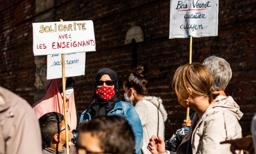 Skupovi diljem Francuske u znak podrške ubijenom nastavniku