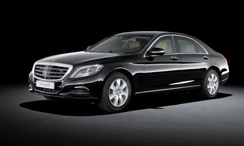 [FOTO] Ovo je blindirana limuzina koja čuva naš državni vrh; upoznajte Mercedes-Benz S 600 Guard