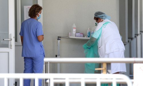 Strukovne udruge medicinskih sestara i tehničara pisali Berošu, traže financijsku stimulaciju za one koji skrbe o korona pacijentima