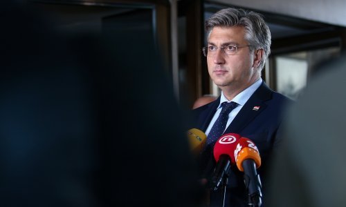 [VIDEO/FOTO] Plenković: Bizarni predsjednik Milanović je protiv borbe s korupcijom i koronavirusom, svojim riječima podriva rad stožera i bolnica