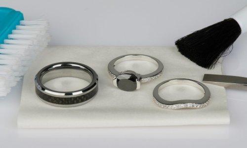 Potamnio vam je srebrni nakit? Evo nekoliko savjeta kako ćete ga uspješno osvježiti