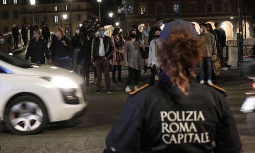 Stroge mjere: Barovi i restorani u Italiji radit će do 18 sati; kina, teretane i bazeni potpuno zatvoreni