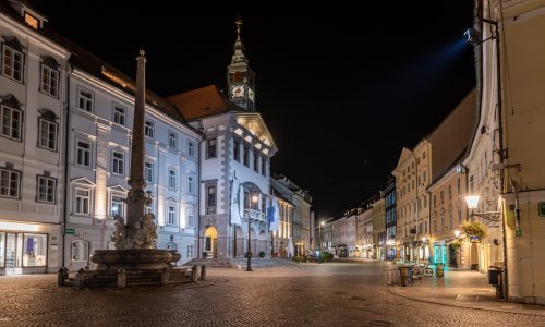 Slovenija ostaje 'zaključana' i idući tjedan, očekuje se daljnji rast broja novozaraženih