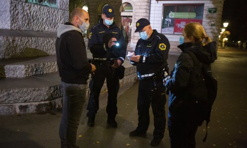 [FOTO] U Sloveniji službeno potvrđeno: Čak 1503 novozaraženih! Ovako je izgledao prvi policijski sat u povijesti te zemlje