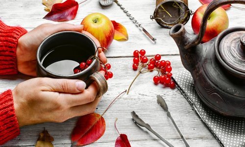 Prehrana bogata čajem, bobičastim voćem i jabukama snižava krvni tlak, ali ne i čokolada