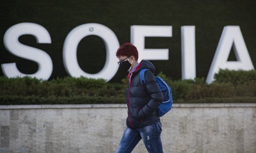 Bugarska zatvara škole i restorane, Rusija i Poljska imaju rekordne brojeve umrlih