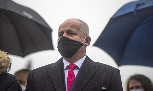 Češki ministar zdravstva uhvaćen u restoranu, premijer bez milosti: Mora otići. Ne možemo propovijedati vodu, a piti vino