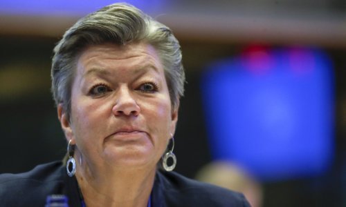 EK piše pismo Božinoviću zbog izvješća o nasilju nad migrantima