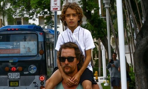 Mladi Levi McConaughey slika je i prilika svog oca