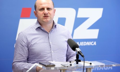 [VIDEO] 'Osnujmo državnu veledrogeriju i neka preko nje bolnice nabavljaju lijekove'