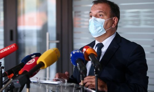 Beroš: Mnoge države uvode lockdown, a izostaju rezultati. Mi tražimo balans