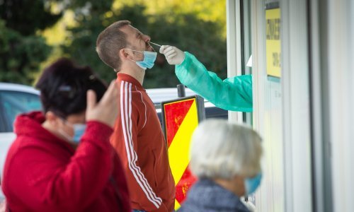 WHO: Testovi na koronavirus trebaju imati veću ulogu u međunarodnom prometu