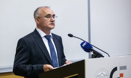 Dekan zagrebačke Građevine objasnio kada bi trebala započeti obnova potresom oštećenih zgrada