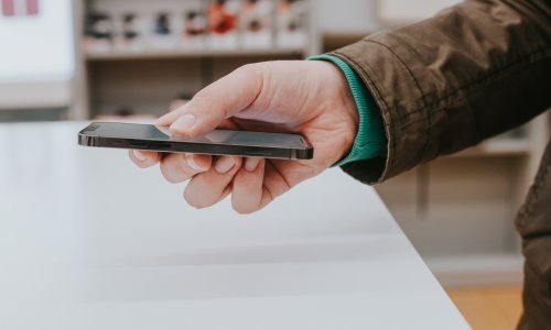 [FOTO] iPhone ima tajnu tipku, znate li kako je možete aktivirati?