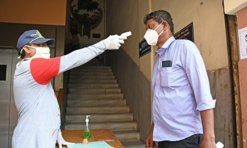 WHO objavio nove dnevne rekordne brojke zaraženih koronavirusom; tri zemlje iznimno su pogođene