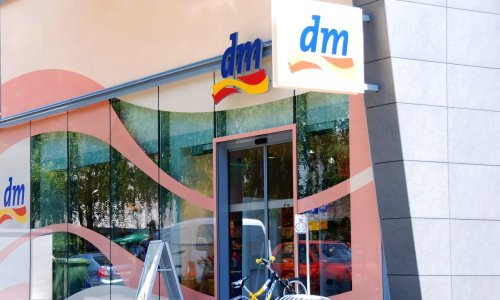 Pogledajte čime je dm nagradio svoje radnike za rad u izvanrednim okolnostima