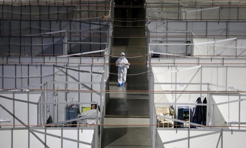 U Srbiji novi rekord s 1384 novozaraženih koronavirusom
