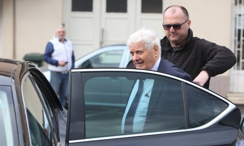 Fikreta Abdića pustili iz zatvora da bi sudjelovao u izbornoj kampanji