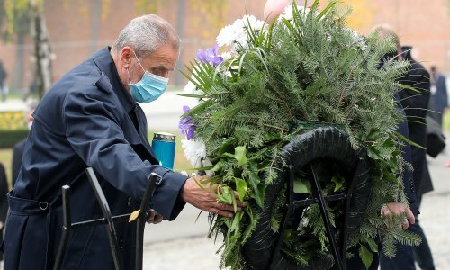 [VIDEO] Bandić pozvao građane da izbjegnu gužve na grobljima