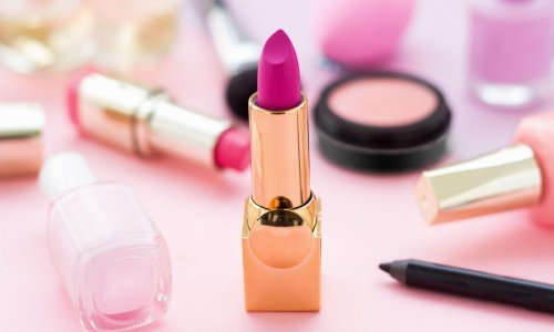 Bruxelles zabranjuje mikroplastiku u kozmetici, trgovci spremaju akcijske prodaje