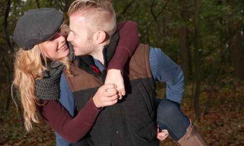 Povoljna ljubavna zbivanja očekuju Blizance, Lavove i Strijelce, Djevice očekuje idila na poslovnom planu, a Rakovi se trebaju čuvati udvarača