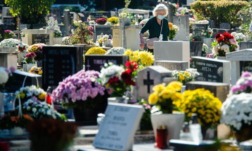 Blagdan je Svih svetih, znate li kako smo ga obilježavali nekad?