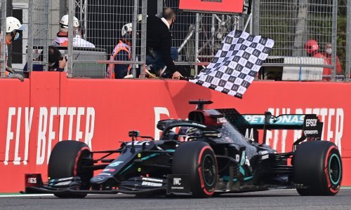 [VIDEO/FOTO] Hamilton se polako ali sigurno približava 100. pobjedi u karijeri, a ove je nedjelje osigurao Mercedesu da se upiše u povijest Formule 1
