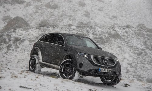 [FOTO/VIDEO] Mercedes-Benzov električni terenac EQC 4×4² pokorio Alpe