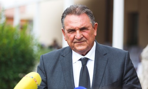 'Imamo eksploziju potrebe za respiratorima. Nije točno da ih imamo 800, već eventualno 600'