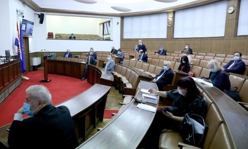 SDP-ovka upozorila: Premlaćivanja, iživljavanja u noćnim klubovima i izvan njih, teroriziranje, to je novo normalno ponašanje naših mladih