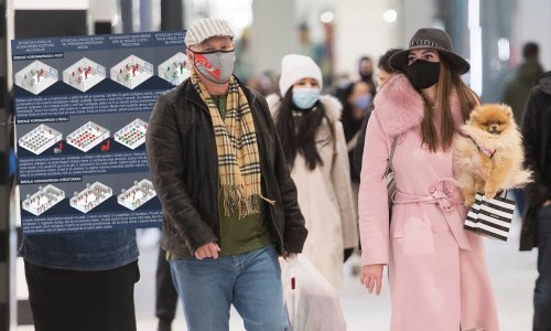 [INFOGRAFIKA] Što se događa kad zaražena osoba uđe u sobu, kafić ili učionicu: Pogledajte kako se koronavirus širi zrakom i kako se širenje zaraze može zaustaviti