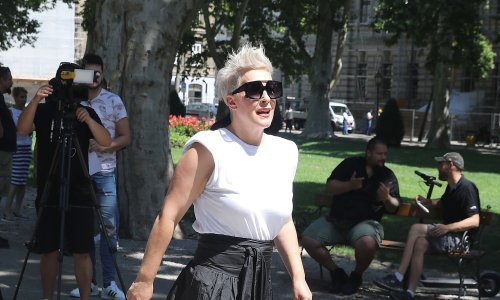 Indira Levak pohvalila se omiljenim čizmama i usput otkrila čime je dodatno uljepšala svoj interijer