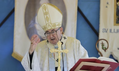 Kardinal Puljić hospitaliziran u bolnici u Sarajevu