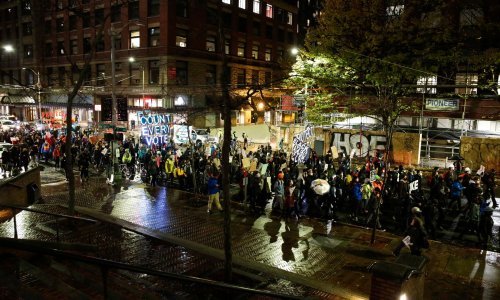 Sudovi odbacuju Trumpove zahtjeve za obustavu prebrojavanja glasova