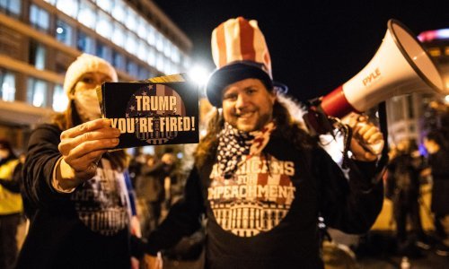 Drugi dan zaredom rekordan broj novozaraženih koronavirusom u SAD-u