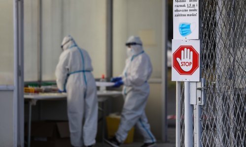 U Hrvatskoj 1467 novih slučajeva, 33 osobe preminule, a među njma i dvije mlađe od 50 godina