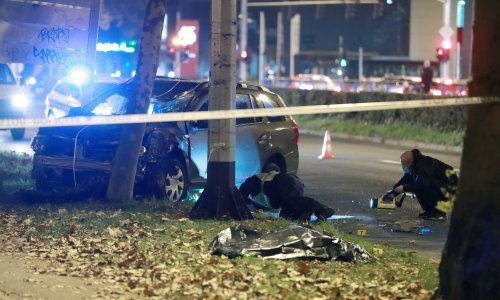 [FOTO] Pješak smrtno stradao nakon naleta automobila na raskrižju Vukovarske i Heinzelove