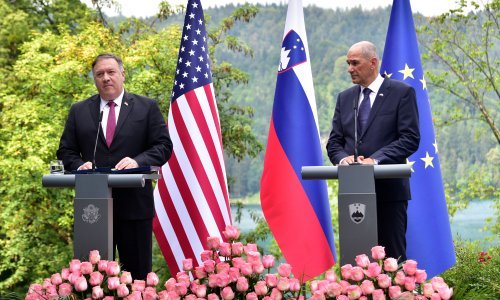 Svi u klin, Janša u ploču: Slovenski premijer ne odustaje od petljanja u američke izbore na Trumpovoj strani