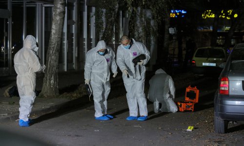 Muškarac nožem nasrnuo na ženu, u pomoć priskočio muškarac; svi troje prevezeni u osječku bolnicu