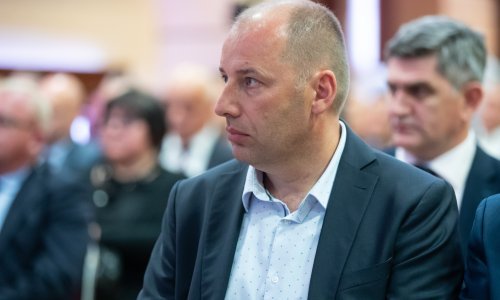 Pazinski gradonačelnik pozitivan na koronavirus, bio na otvaranju ceste s ministrom Butkovićem