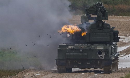 Pucnjava u vojnoj bazi u Rusiji, tri vojnika ubijena; napadač u bijegu