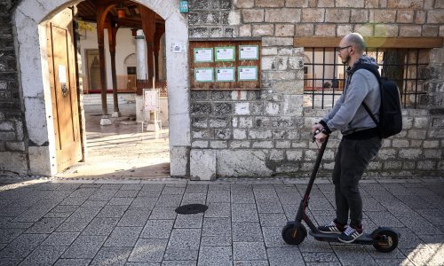 U BiH prijavljena čak 73 smrtna slučaja povezana s koronavirusom