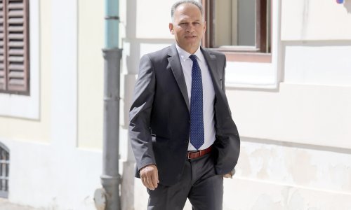 Saborski zastupnik Veljko Kajtazi pozitivan je na koronavirus