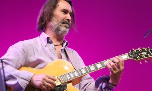 Elvis Stanić nastupa na Cairo Jazz Festivalu