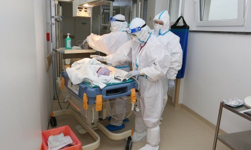 U karlovačku bolnicu primljeno devet osoba mlađe životne dobi