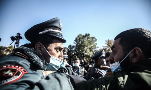 Armenski parlament nije održao raspravu o premijerovoj ostavci